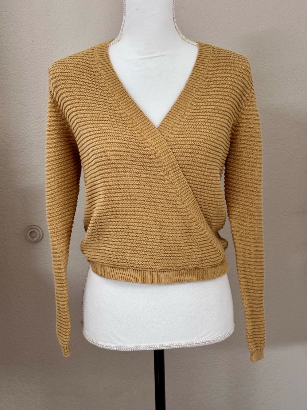 O'Neill Mustard Yellow Wrap Around Cropped Sweater, Small